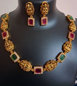 Necklace & Earring Set