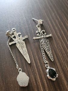 Royalcore sword Earrings.