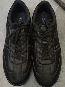 Black Casual Sneakers - Size 44👟