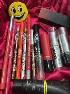 MAKEUP BOX SALE ( Total - 13 Products)