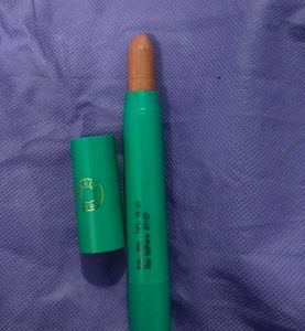 Parul Garg Lip Crayon 62iconic