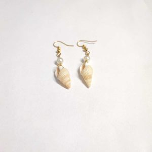 Handmade Seashell Earrings 🐚🌊