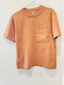 Uniqlo Kids Tshirt !