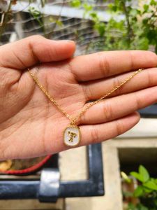 Bow Pendant Necklace
