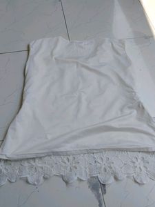White SleevelessTop