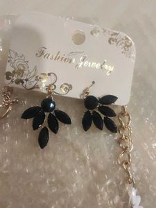 Black &amp; White Floral Jewelry Set