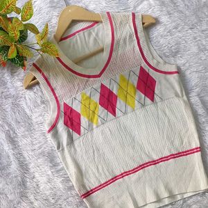 Cute vest Knit Top