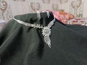 Elegant Silver-Tone Necklace Set