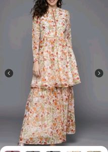 Women Orange Floral Printed Kurta With Sharara
