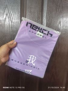 Unisex Back Print T-shirt.. 💜