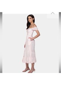 Forever New - Angie Cotton BardotNWTMidi Dress