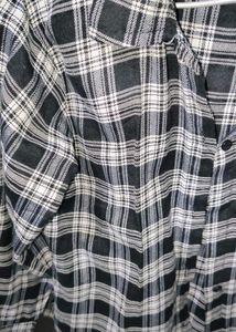 BLACK CHECK SHIRT