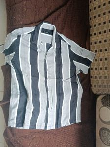 Zudio Shirt Size S