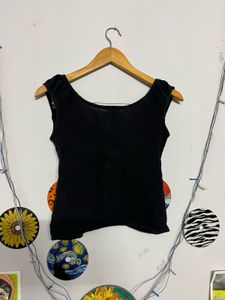 Black Sleeveless Top🖤