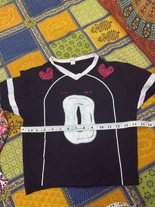 Graphic heart Print Tee