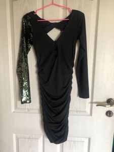 Classy Black Bodycon Dress