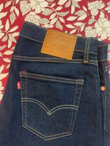 Levi&#39;s Dark Wash Jeans