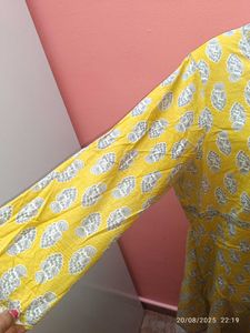 Xxl Max Yellow Printed Kurta