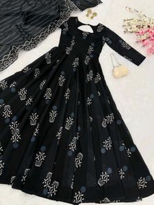 Black Outfit 🖤