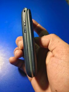 Royale Flip Mobile Phone{ display not working}