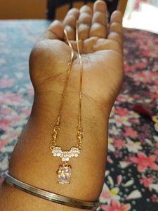 Elegant Gold Necklace