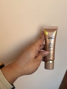 Glam21 Mousse Foundation