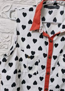 Heart Print Sleeveless Blouse