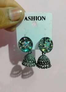 Sparkling Circle Earrings