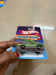 Hot Wheels Nissan Skyline GT-R &amp; Dodge