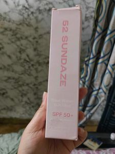 52 Sundaze Rosewater &amp; Vitamin C Sun Mist