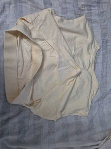 H&amp;M Cream Sleeveless Top