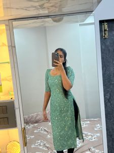 Elegant Green Stitched Kurta