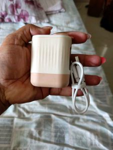 Hair oil Applicator With Red Light Therapy