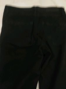 Women Skinny Fit Black Jeans - 26 Size