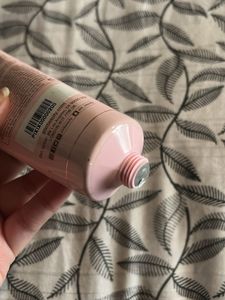Pixi Rose Cream Cleanser - Gentle &amp; Hydrating