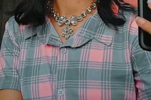 Knot Classy Shirt Cup Top