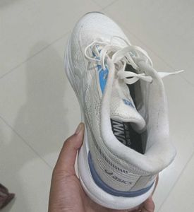 Asics Sneakers