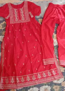 Elegant Red Embroidered Kurta nd pajama