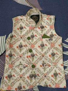 Ethinic Kurta Pajama With Beautiful Koti