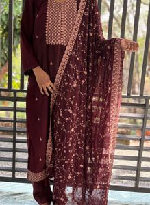 Elegant Women&#39;s Ethnic Kurta Set