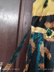 Beautiful Girl&#39;s Gown.. 💚