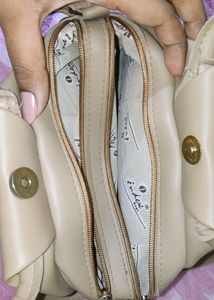 Beautiful And Trendy SLING BAG