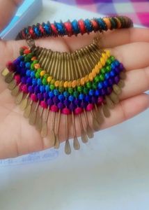 Multicolour Neckpiece