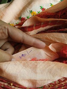 Some One Gifted But I Have Many Sari So Selling It