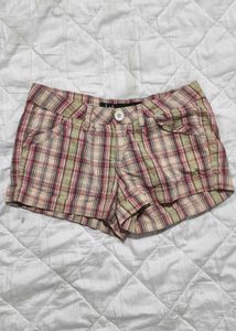 CUTE SHORT