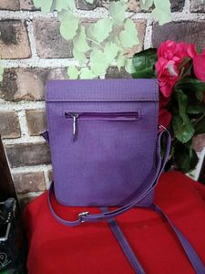 Crossbody Bag in Good Condition