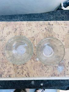 2 Glass Bowls 🥣