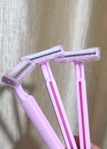 Pink Disposable Razors (Set of 3)