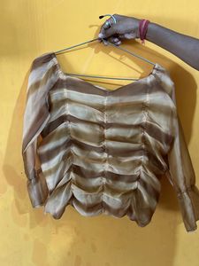 Dusky Top