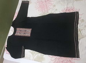Elegant Black Embroidered Kurta